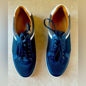 Magnanni 9 1/2 blue leather. Grey suede. White trim and soles. Hardly warn